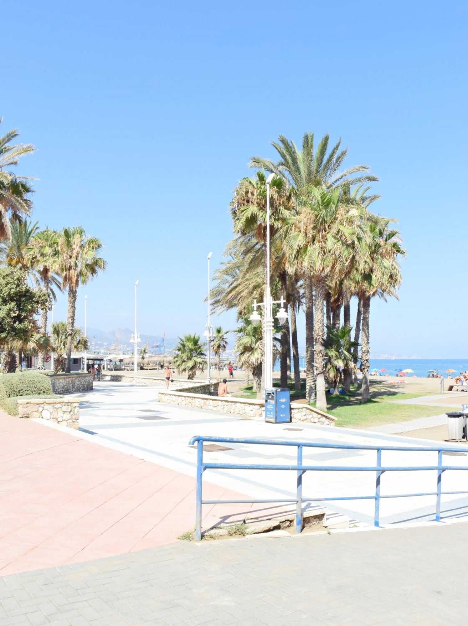 Amalia'S Home: Luminoso Apartamento Muy Cerca De La Playa Málaga Kültér fotó